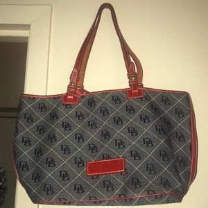 😀Dooney & Bourke bag 😀